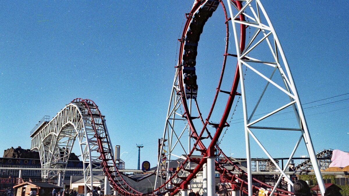 21/08/1979 – Revolution officially opens