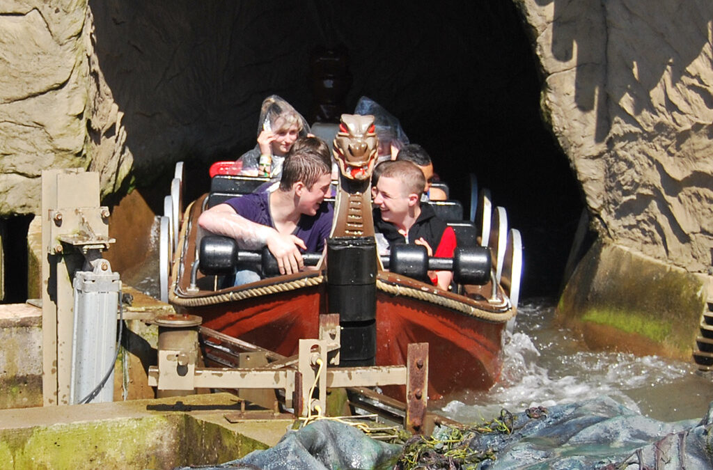 14/06/2000 – Valhalla officially opens