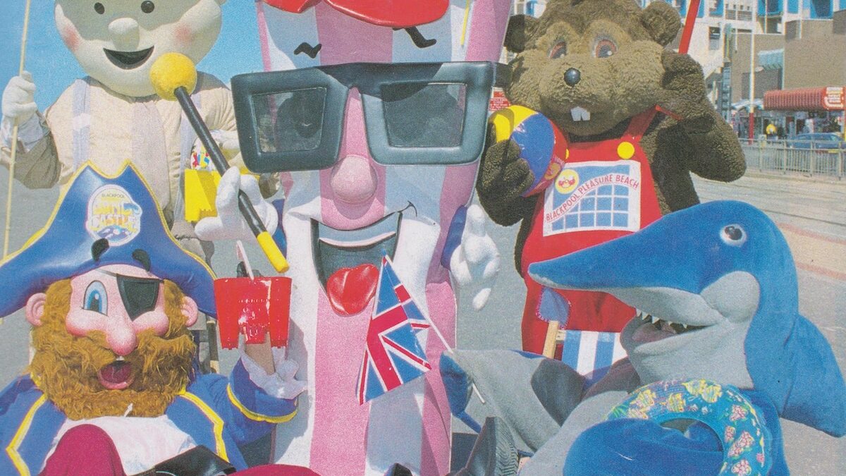 04/08/2001 – Park hosts 8th annual Cartoon Character Convention