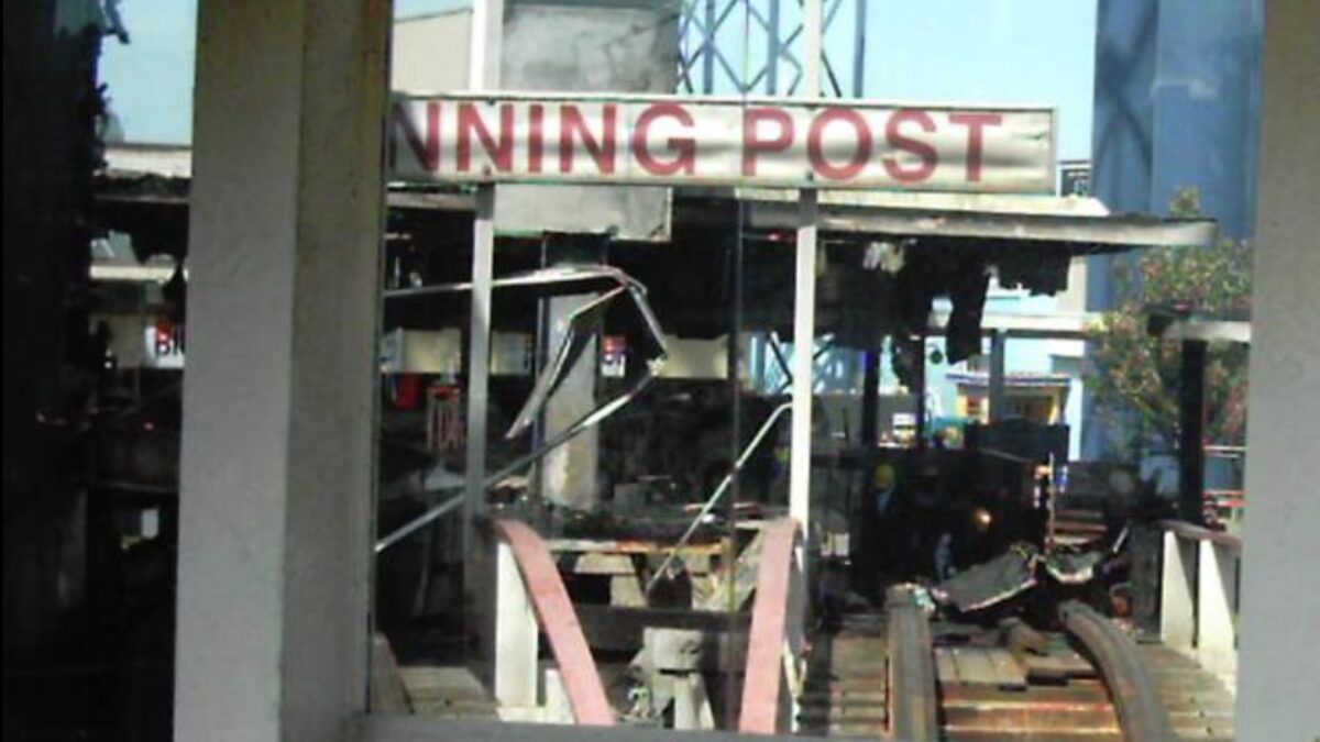 20/05/2004 – Grand National station hit by blaze