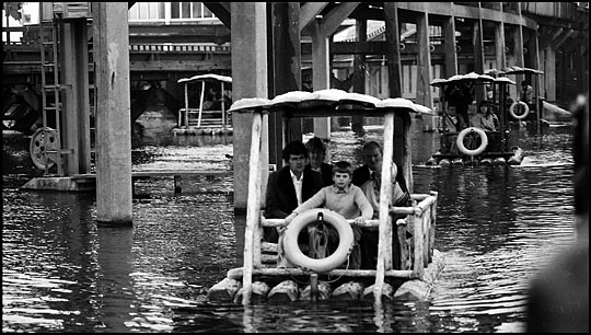 Tom Sawyer Raft Ride