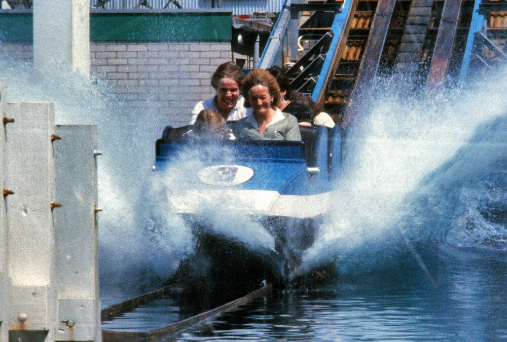 22/09/1979 – George Hamilton IV opens Water Chute