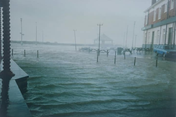 PBdb.co.uk_1990Flood-1_BrianMcCormick